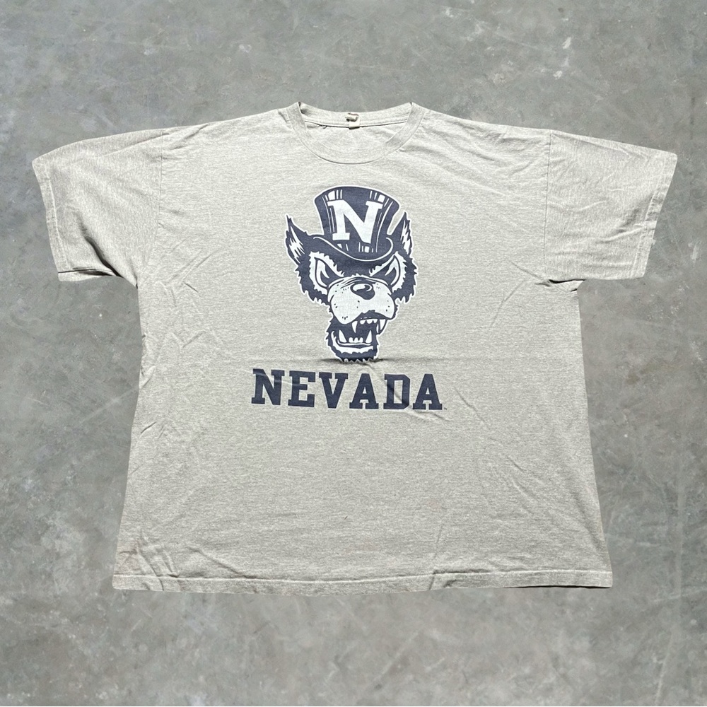 ☀️ Nevada Wolf Pack College Football Graphic Tee Mens Size XXL Gray/Blue
